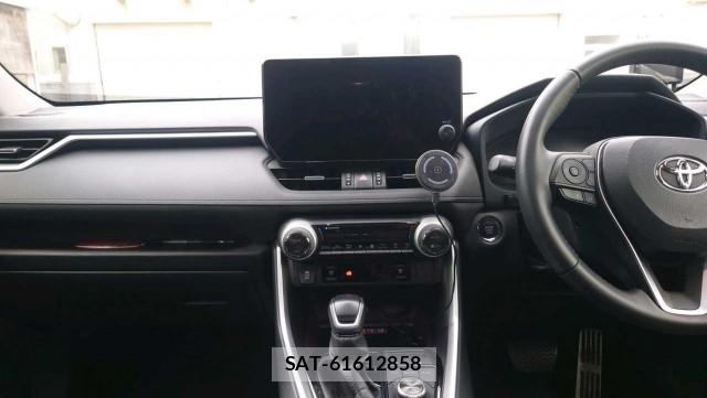 Toyota RAV4 2023-02 8277210-16