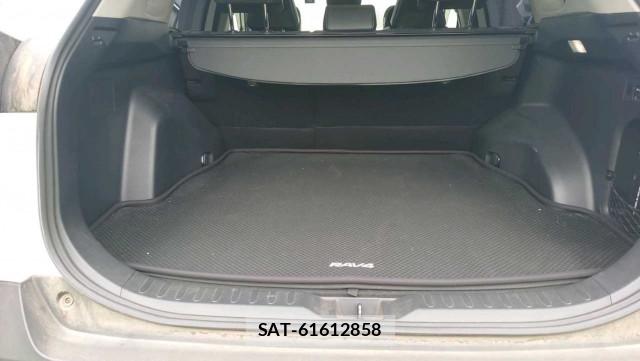 Toyota RAV4 2023-02 8277210-17