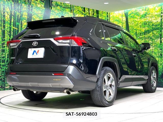 Toyota RAV4 2021-07 8277408-17