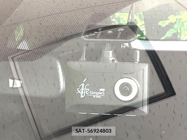 Toyota RAV4 2021-07 8277408-6