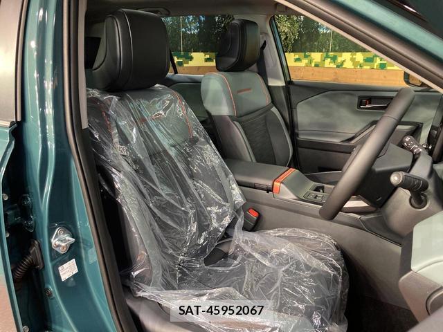 Toyota RAV4 2026-07 8277641-7