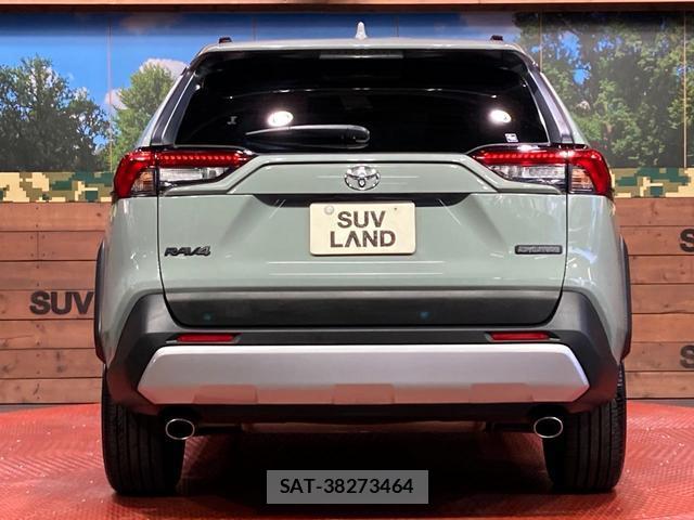 Toyota RAV4 2019-07 8277644-14