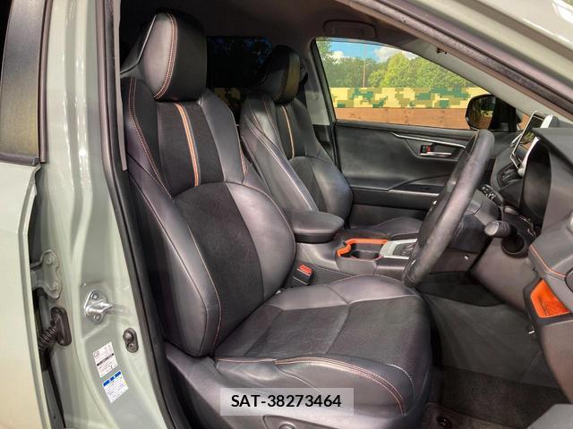 Toyota RAV4 2019-07 8277644-8