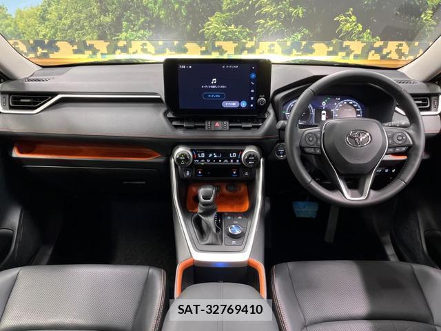 Toyota RAV4 2023-10 8277756-1