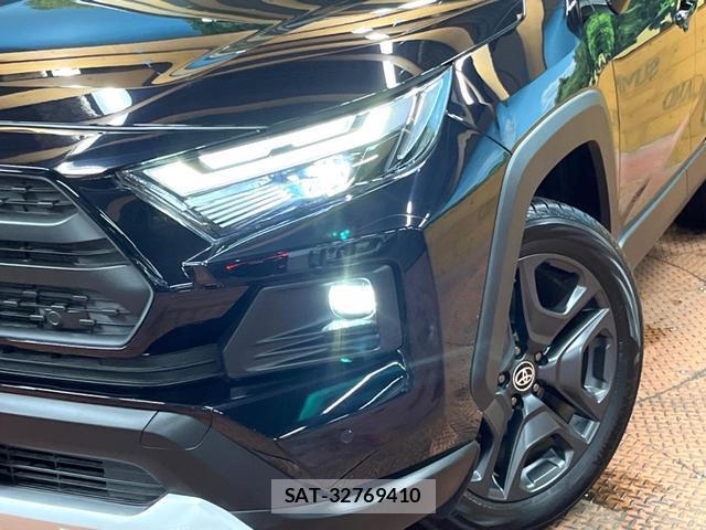 Toyota RAV4 2023-10 8277756-11