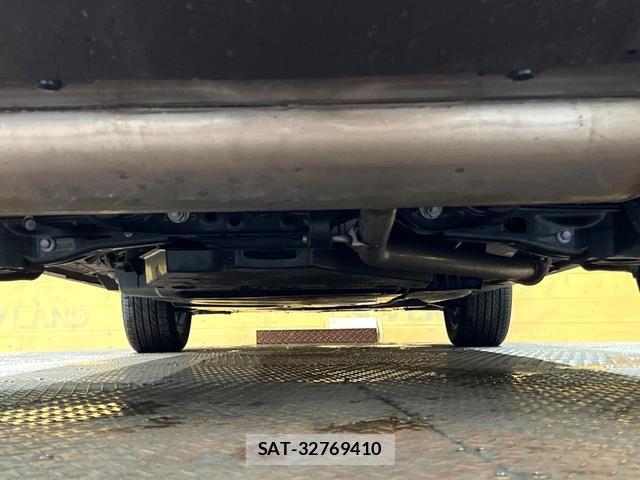 Toyota RAV4 2023-10 8277756-18