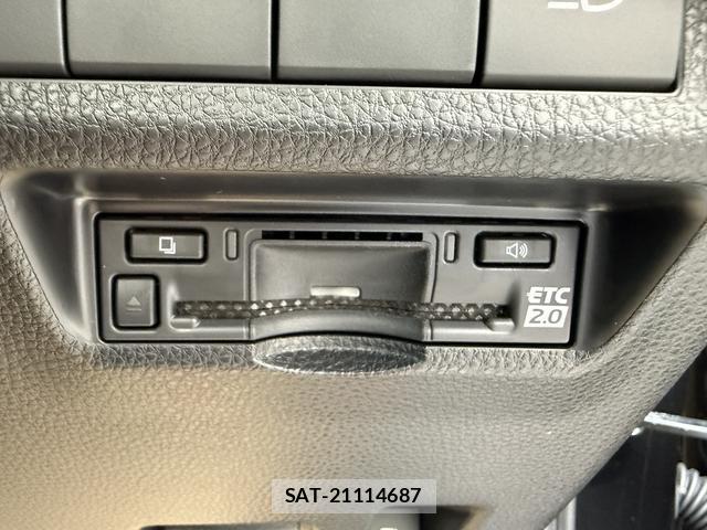 Toyota RAV4 2024-10 8277968-12