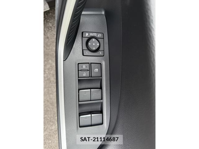 Toyota RAV4 2024-10 8277968-14