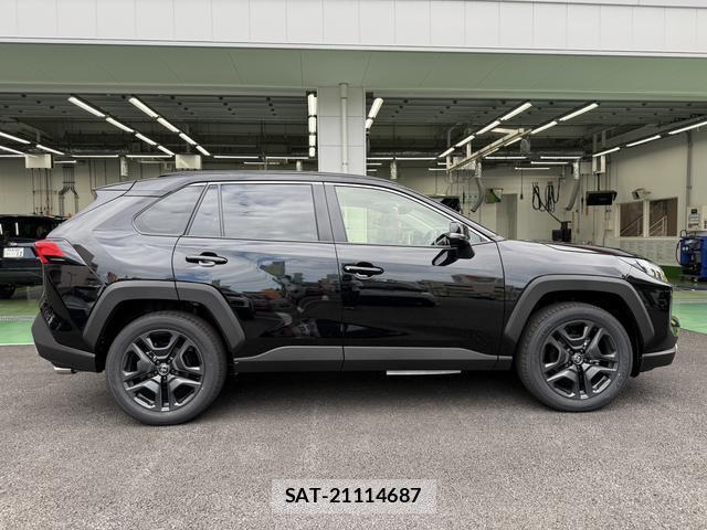 Toyota RAV4 2024-10 8277968-7