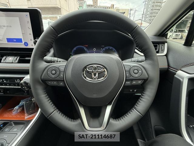 Toyota RAV4 2024-10 8277968-9