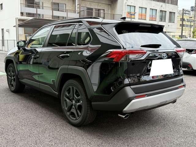 Toyota RAV4 2025-06 8277977-1