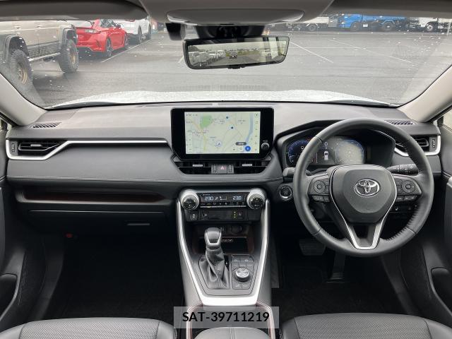 Toyota RAV4 2023-05 8278661-2