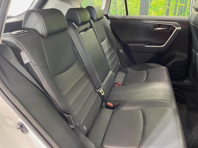 Toyota RAV4 2022-12 8278824-8