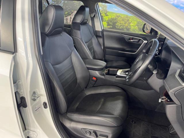 Toyota RAV4 2023-02 8279020-8