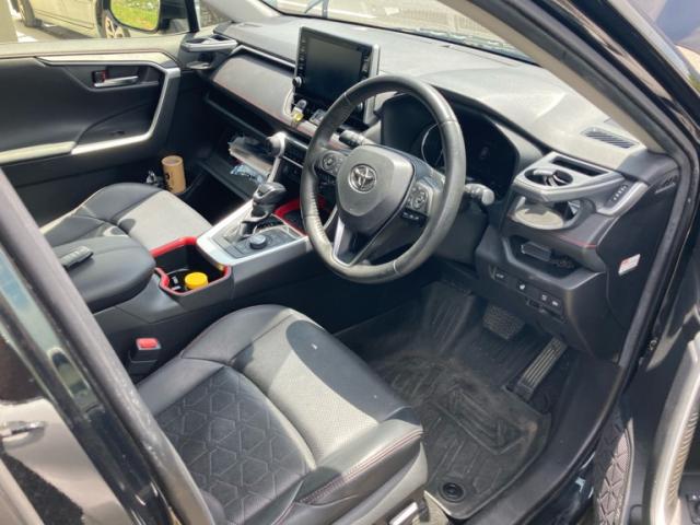 Toyota RAV4 2022-05 8279559-7