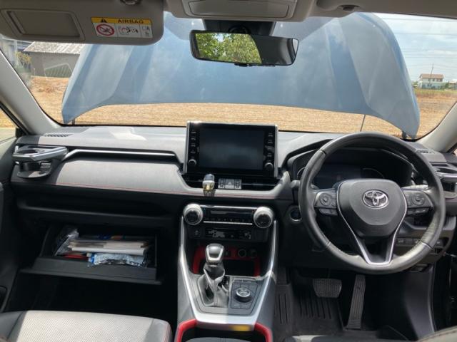 Toyota RAV4 2022-05 8279559-9