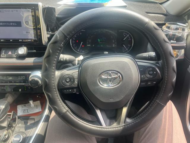 Toyota RAV4 2020-03 8279680-1