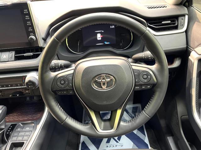 Toyota RAV4 2022-07 8279770-10