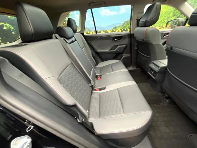 Toyota RAV4 2026-04 8279792-8