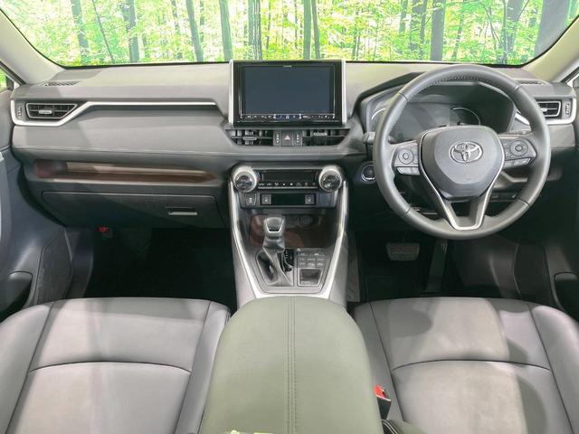 Toyota RAV4 2021-07 8280058-1
