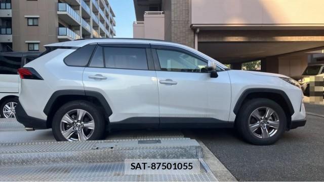 Toyota RAV4 2023-02 8280654-3