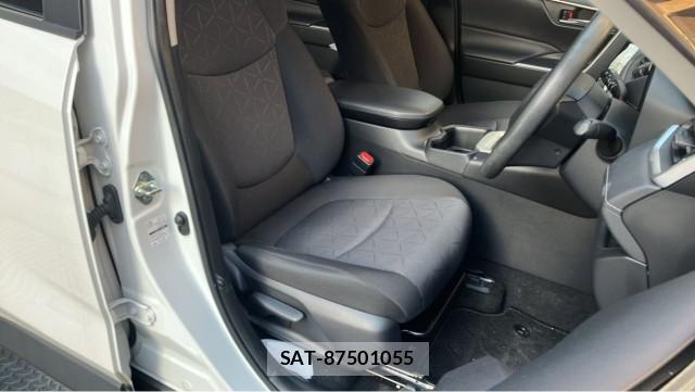 Toyota RAV4 2023-02 8280654-5