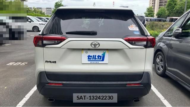 Toyota RAV4 2020-06 8280988-1