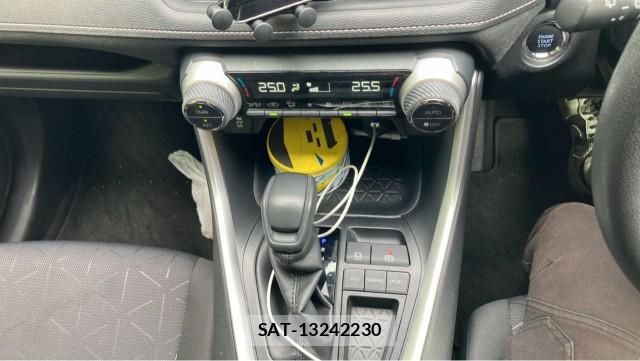 Toyota RAV4 2020-06 8280988-14