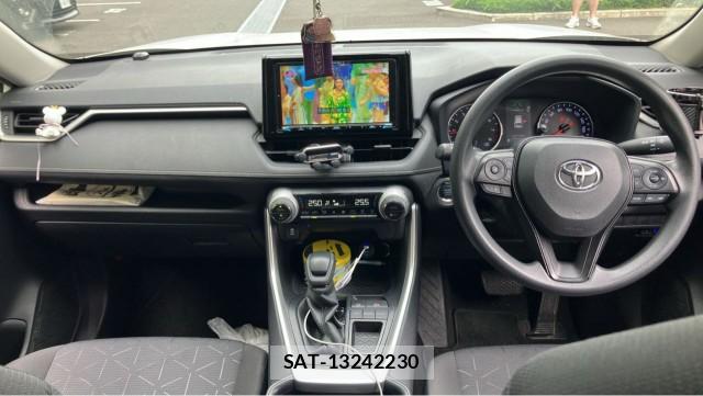 Toyota RAV4 2020-06 8280988-2