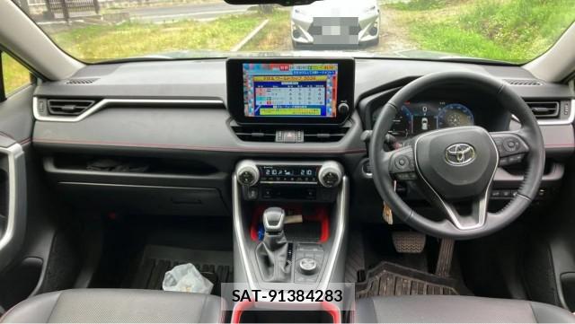 Toyota RAV4 2025-01 8281424-2