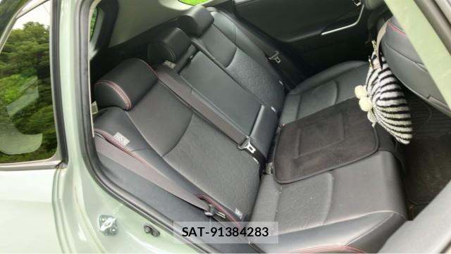 Toyota RAV4 2025-01 8281424-6