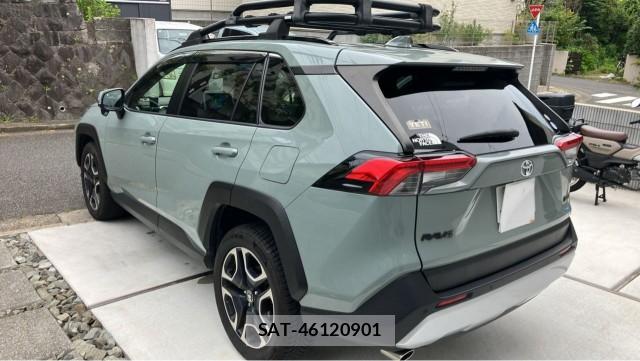 Toyota RAV4 2019-11 8281765-13