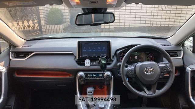 Toyota RAV4 2020-01 8281927-2