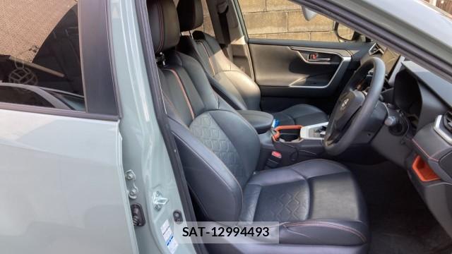 Toyota RAV4 2020-01 8281927-5