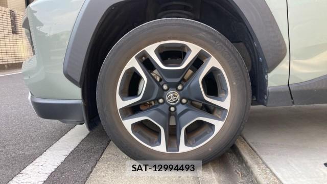 Toyota RAV4 2020-01 8281927-8