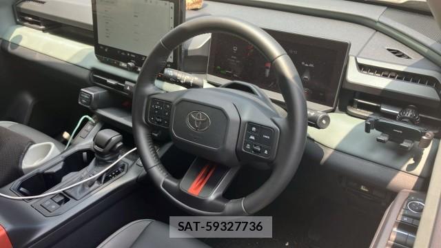 Toyota RAV4 2026-04 8282007-16