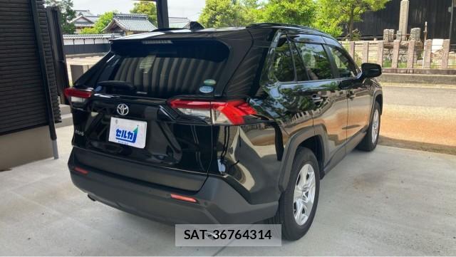 Toyota RAV4 2019-10 8282293-12