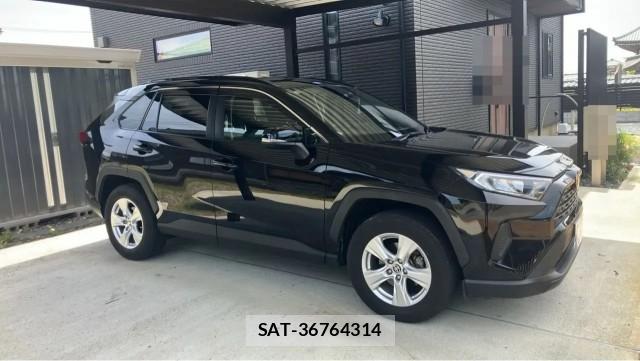 Toyota RAV4 2019-10 8282293-3