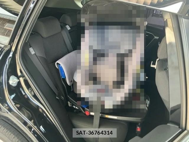 Toyota RAV4 2019-10 8282293-6
