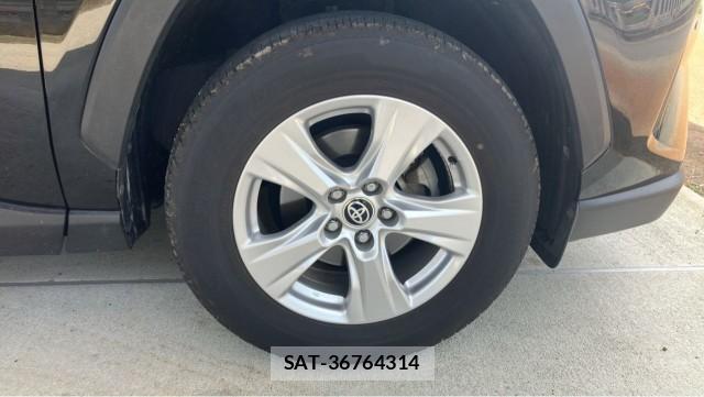 Toyota RAV4 2019-10 8282293-8