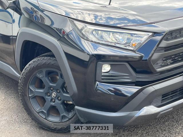 Toyota RAV4 2022-10 8282512-11