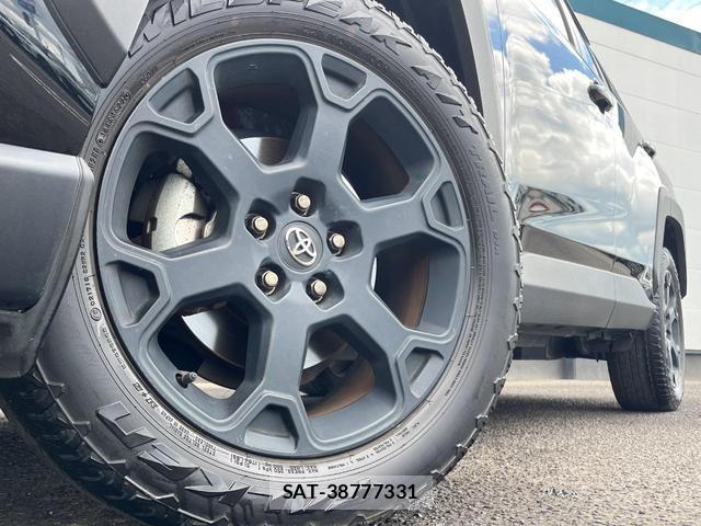 Toyota RAV4 2022-10 8282512-12