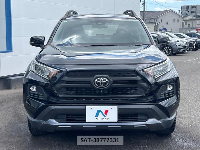 Toyota RAV4 2022-10 8282512-13