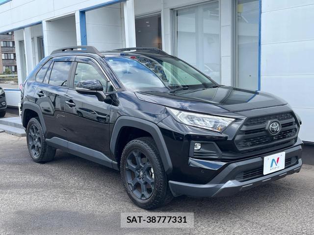 Toyota RAV4 2022-10 8282512-15