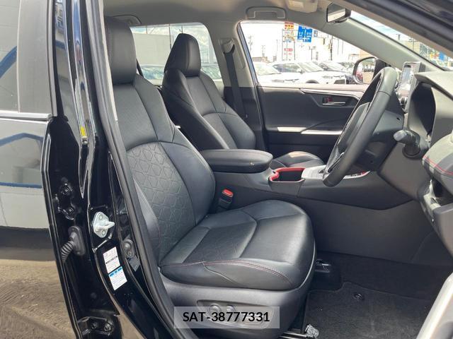 Toyota RAV4 2022-10 8282512-7