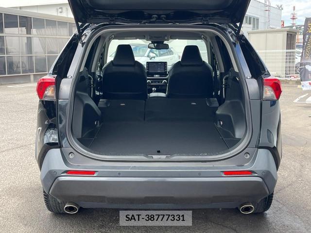 Toyota RAV4 2022-10 8282512-9