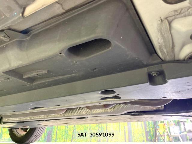 Toyota RAV4 2021-07 8282628-18