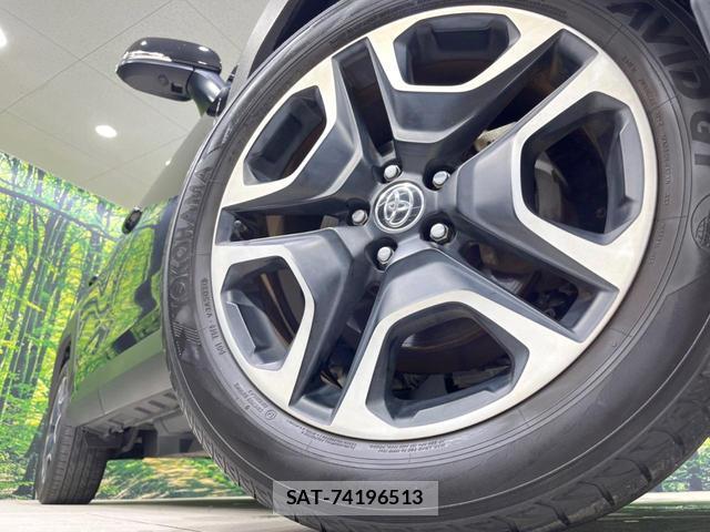 Toyota RAV4 2021-02 8282648-11