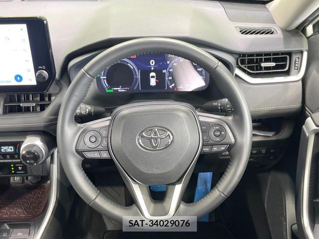 Toyota RAV4 2023-03 8282672-10