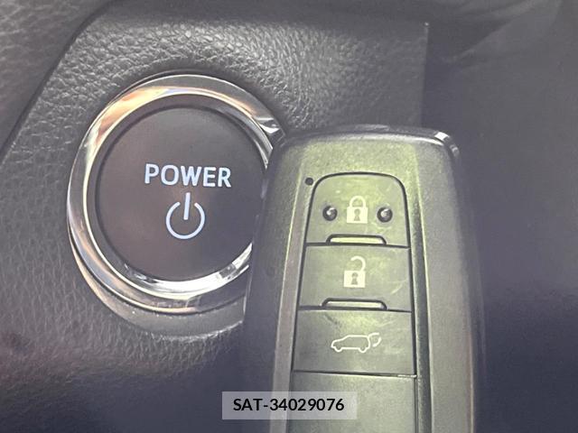 Toyota RAV4 2023-03 8282672-6